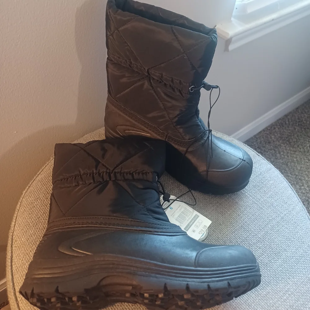 Time And Tru Blk Quilted Snow Boots Sz 6